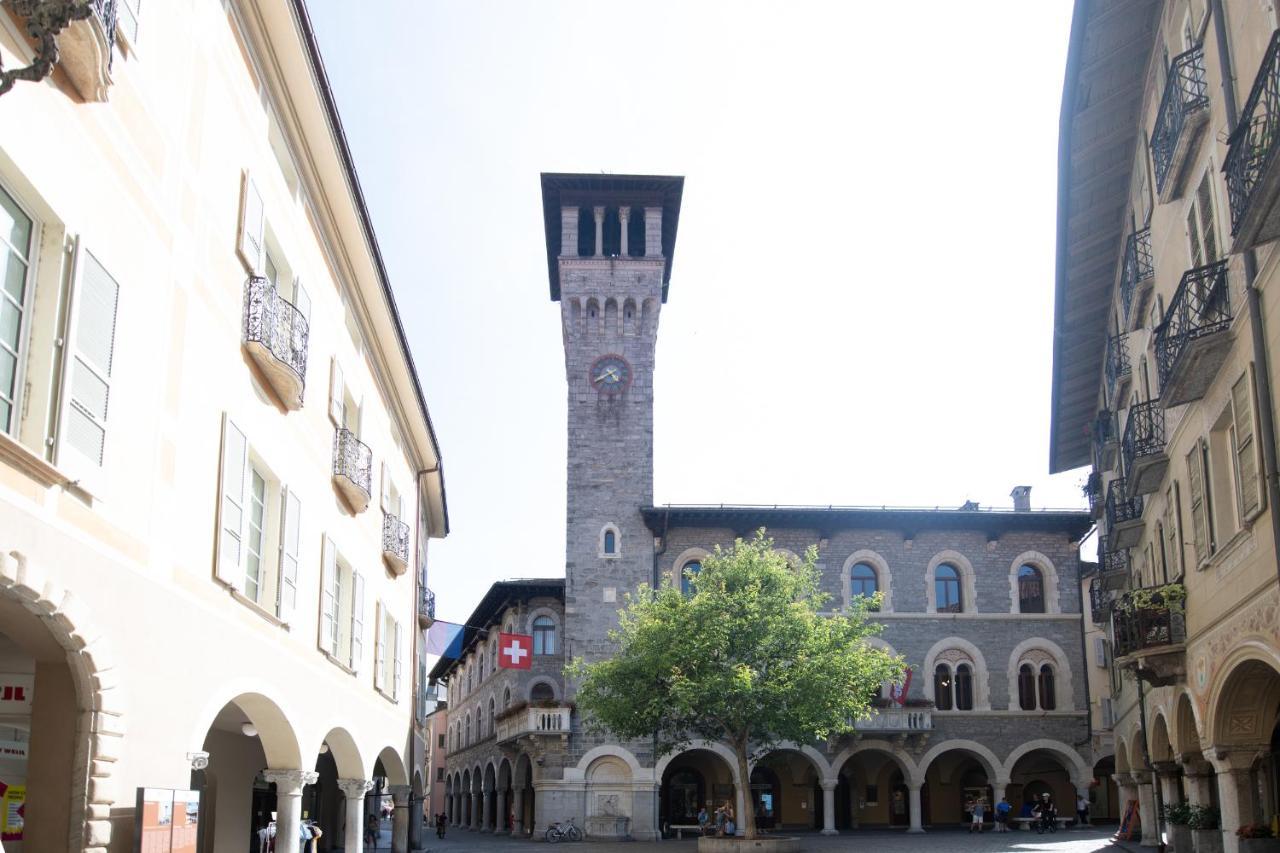 Esclusivo Appartamento Storico A ☆☆☆☆☆ - Bellinzona Bagian luar foto